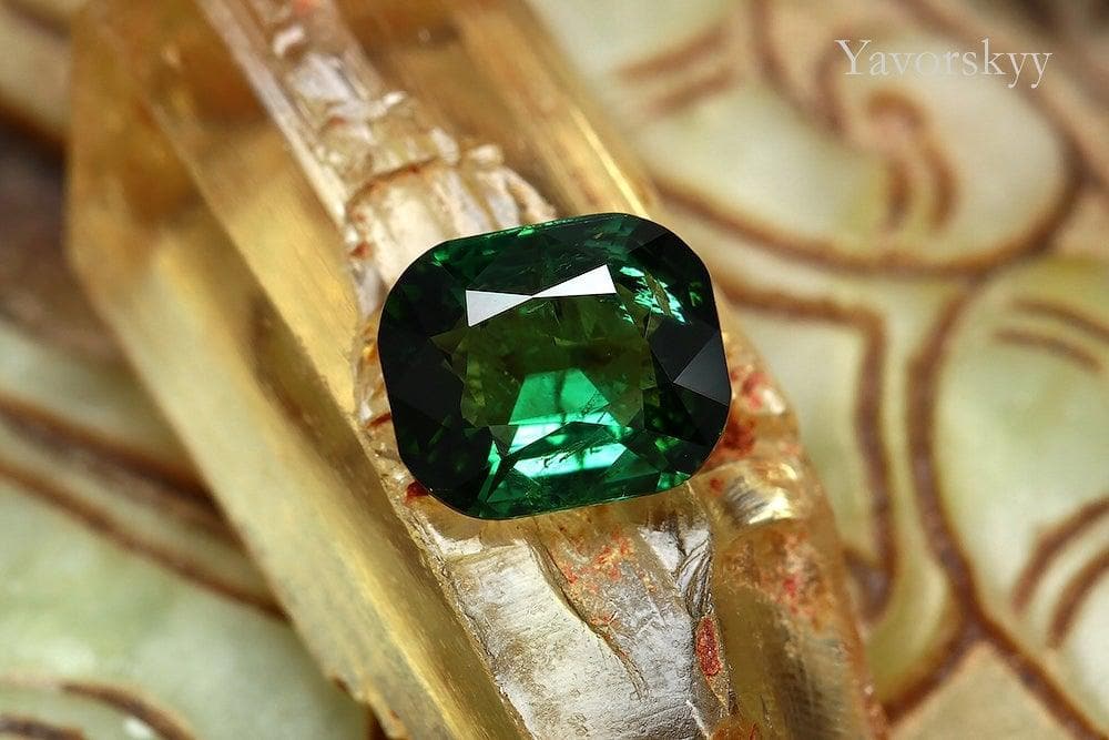 Image of cushion shape green tourmaline 1.07 carat top view
