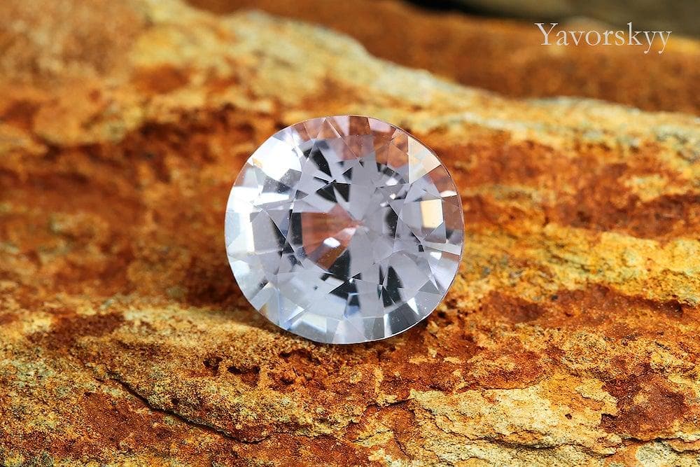 3.53 cts Grey Spinel