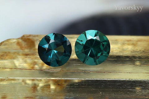 Top view photo of indigo tourmaline 0.35 carat pair