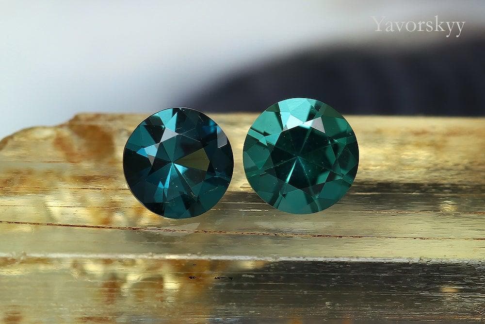 Top view photo of  indigo tourmaline 0.35 carat pair