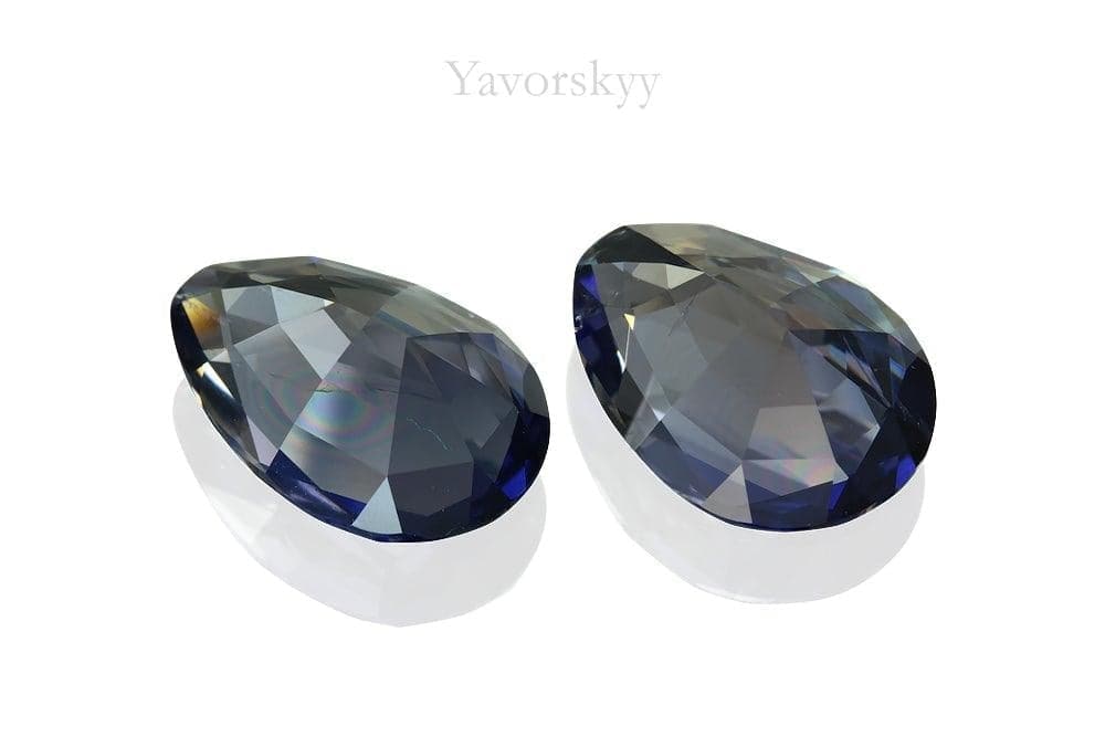 Picture of bottom view of iolite 9.13 cts pair
