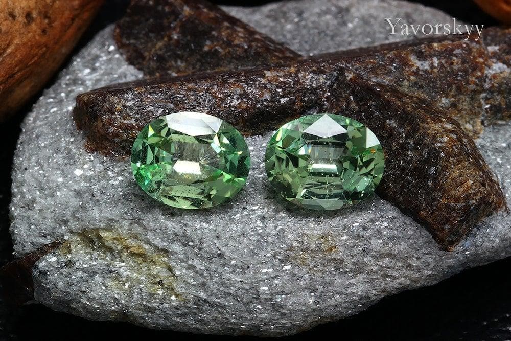 Top view picture of oval kornerupine 2.07 cts matched pair