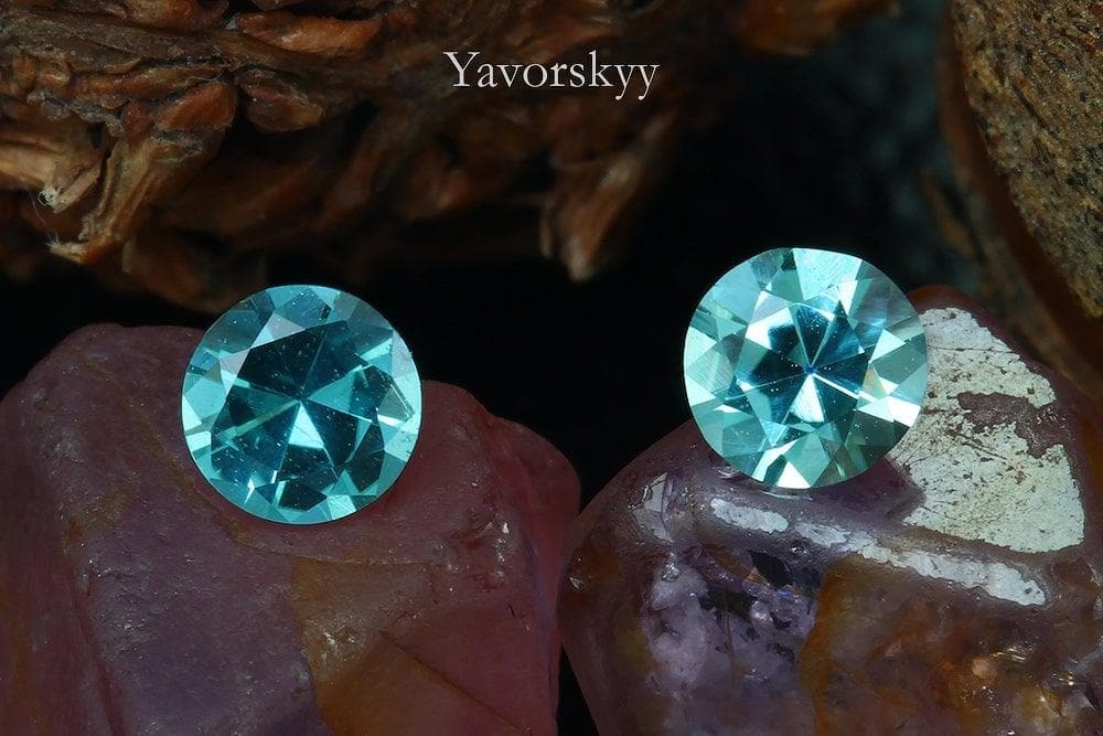 Image of top view of tourmaline 0.29 ct pair