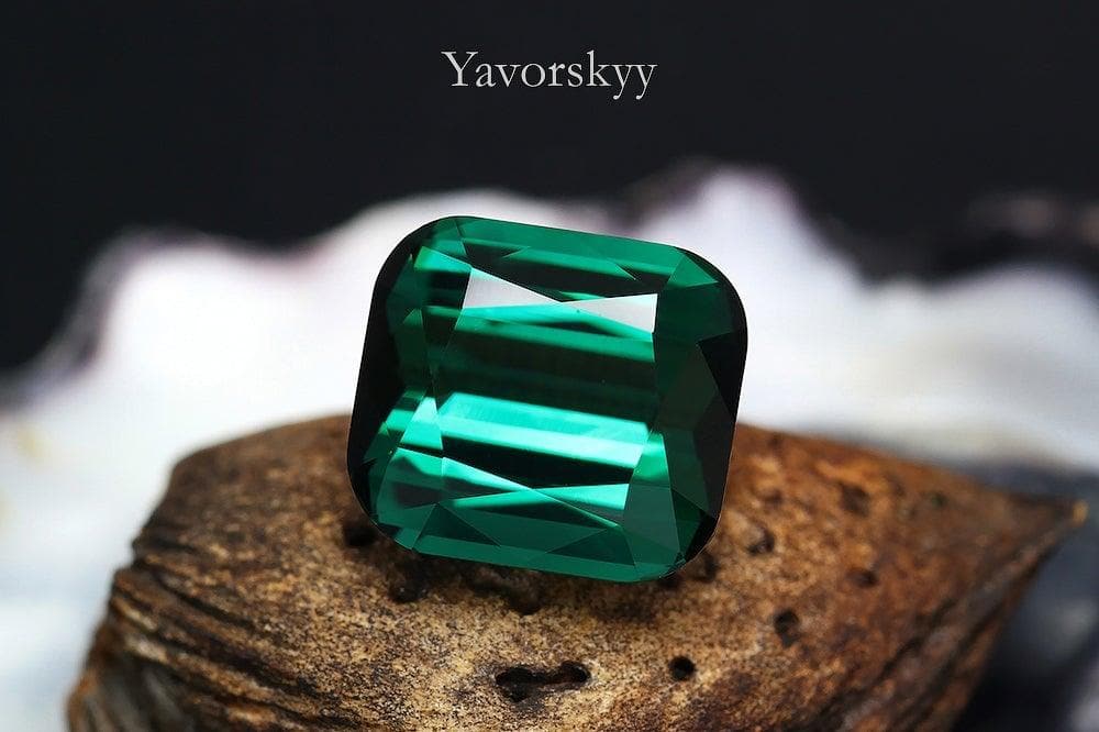 Photo of pretty blue tourmaline 4.1 cts