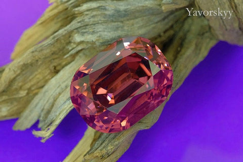 Malaia Garnet 15.57 cts - Yavorskyy