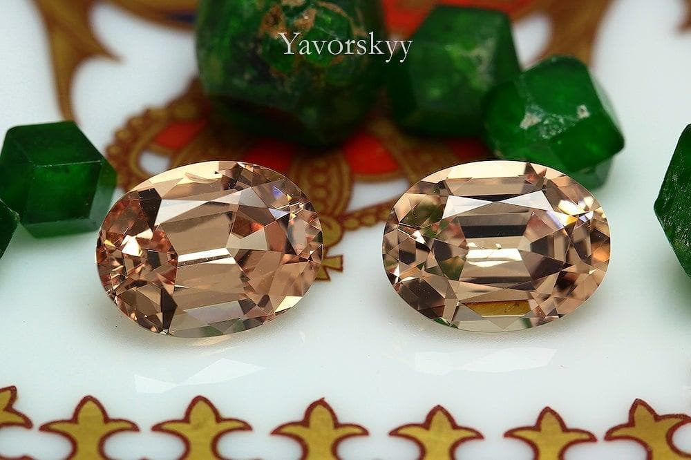 Bottom view picture of oval orange malaia garnet 3.24 carats pair