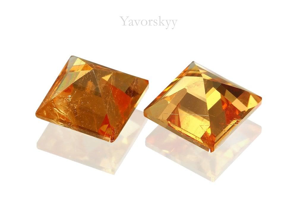 Back side image of square mandarin garnet 1.09 ct pair