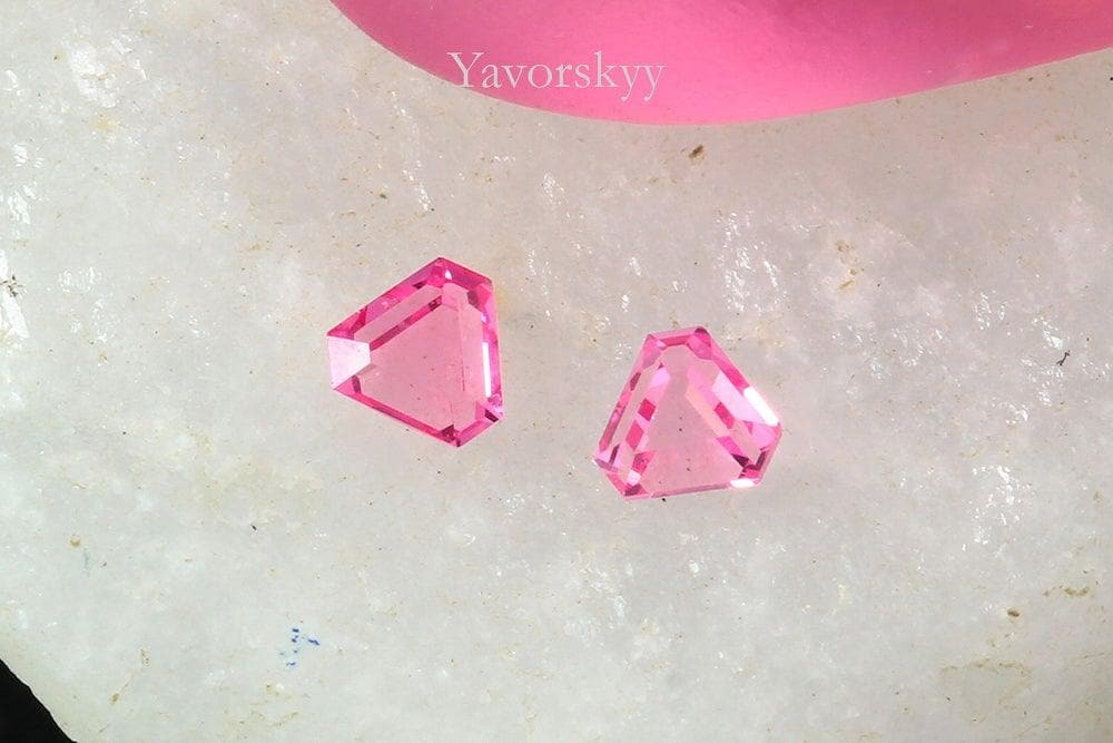 Photo of pink Spinel match pair 0.08ct