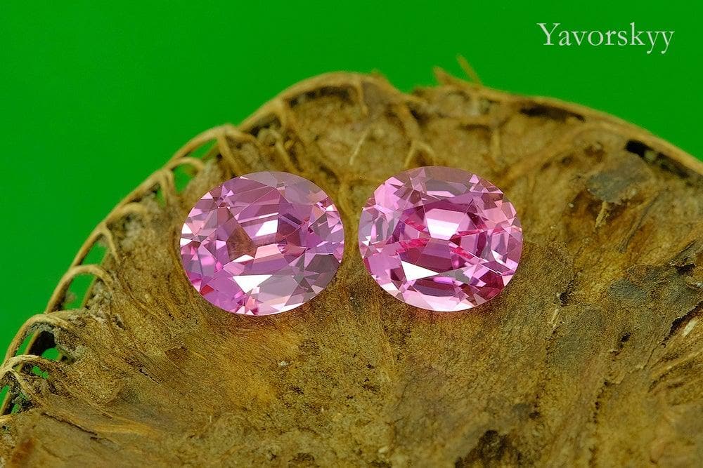 A matched pair of pink spinel oval 3.32 cts photo