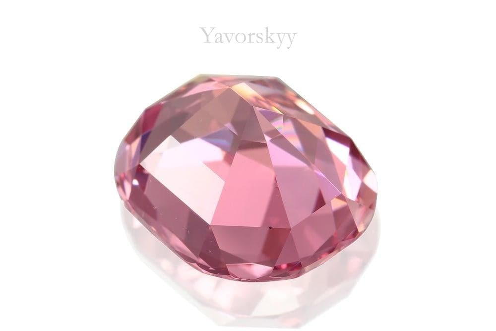 Pink spinel natural