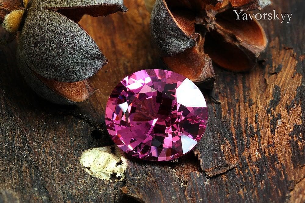6.94 cts Purplish-Pink Spinel