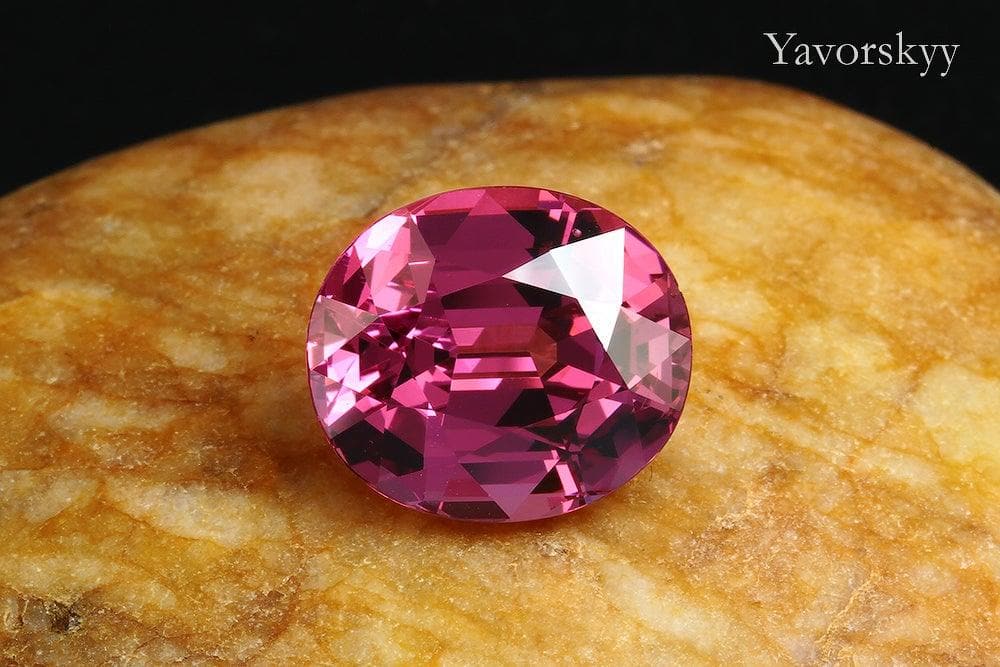 9.27 cts Purplish-Pink Spinel