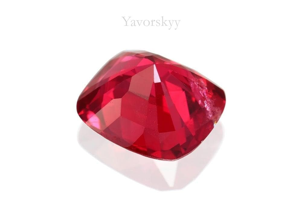 1.5 carats red spinel back side picture