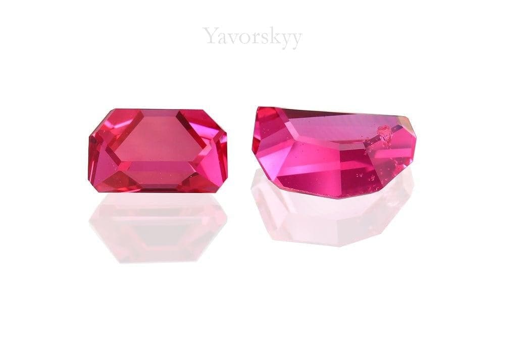 Photo of front view of red spinel 1.51 cts match pair