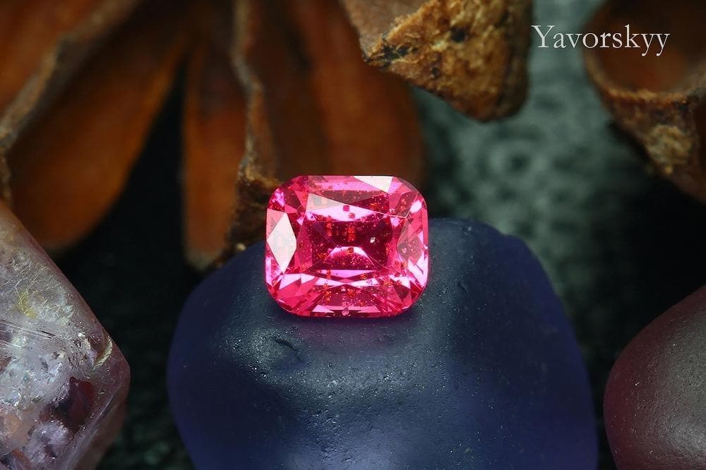 Cushion shape red spinel 0.32 carat back side image