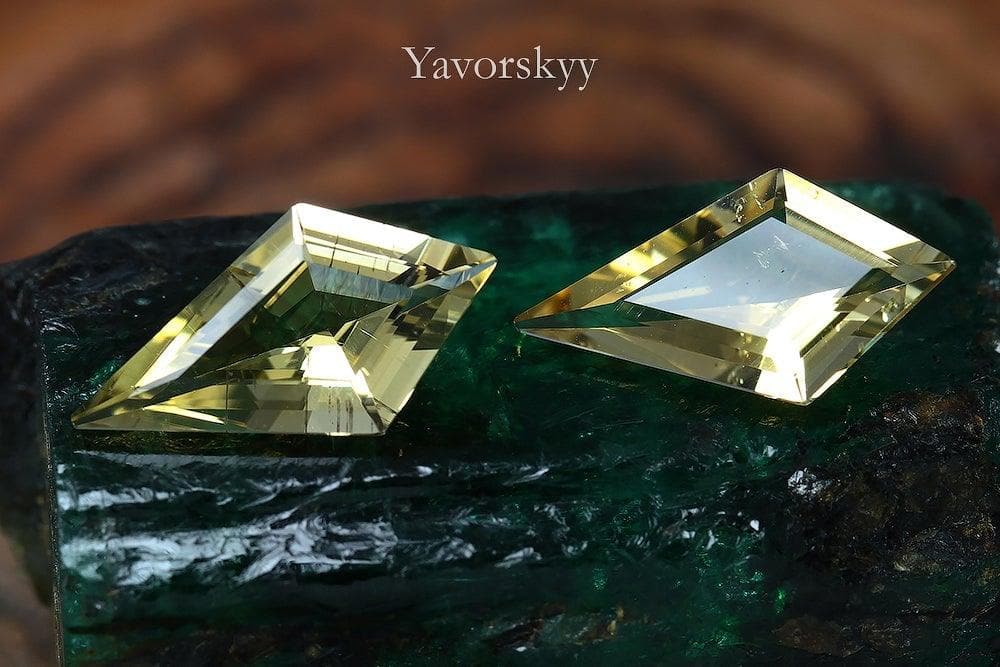 A picture of scapolite 2.26 carats matched pair