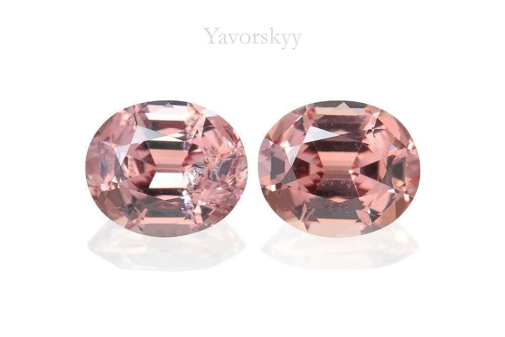 Match pair of green spinel oval 2 carats front view picture
