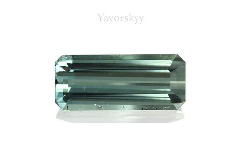 A photo of green tourmaline 2.76 carats top view