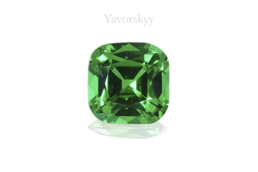 Front view picture of 0.13 ct tsavorite