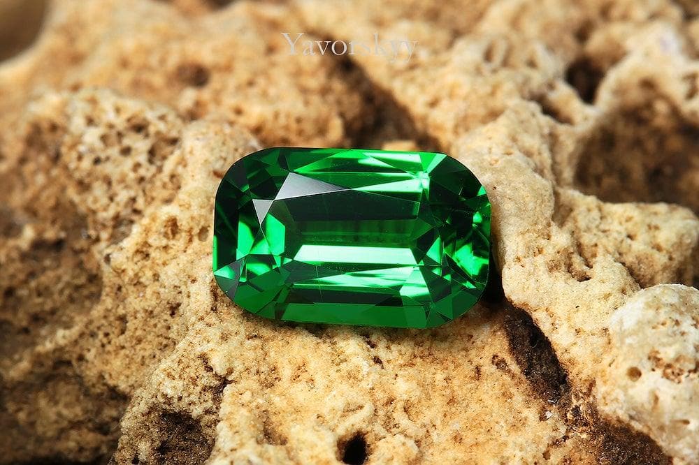 Tsavorite 1.20 cts - Yavorskyy