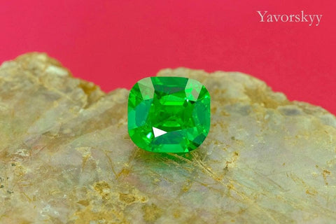 Tsavorite 1.29 cts - Yavorskyy