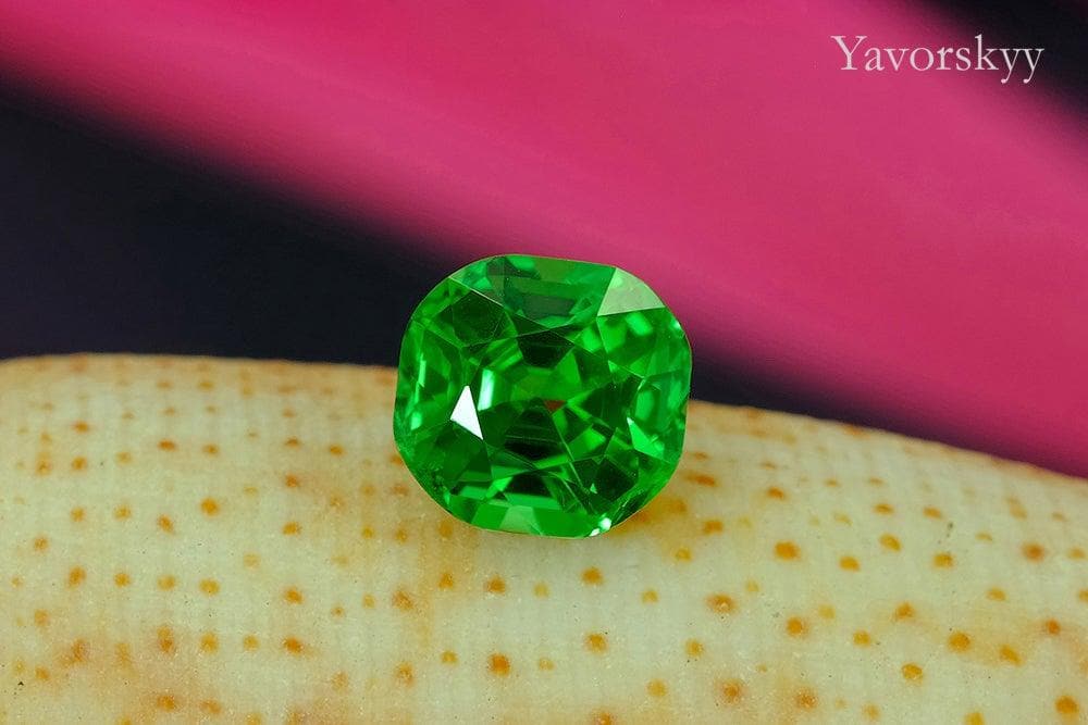 Tsavorite 1.79 cts - Yavorskyy