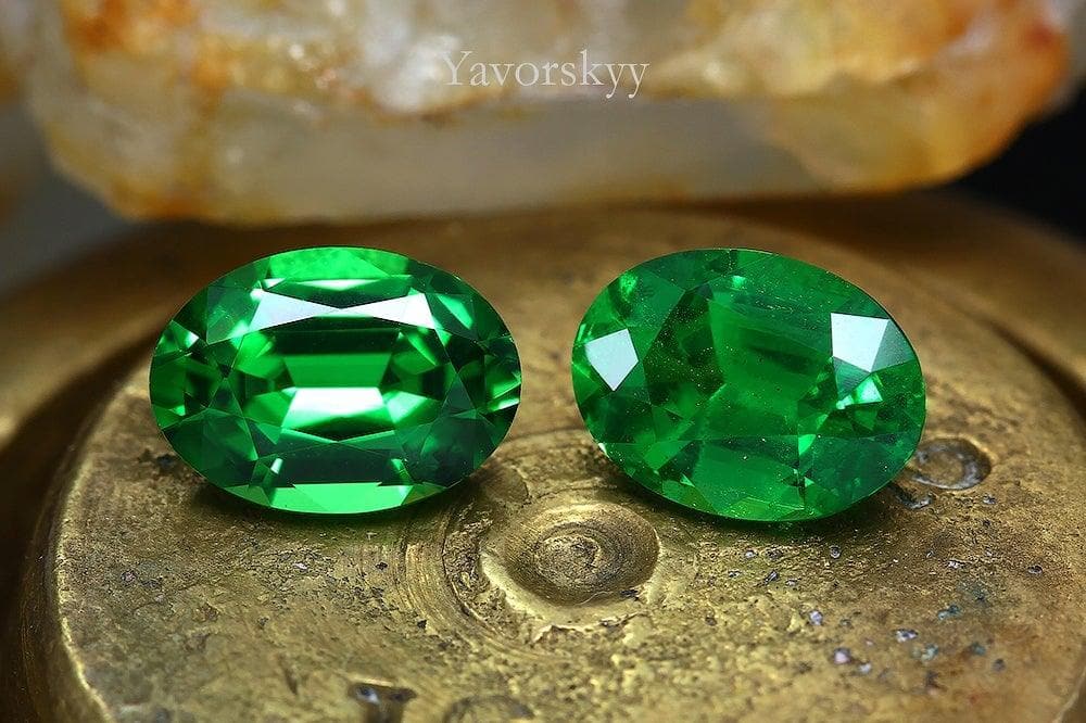 Pair of tsavorite oval 1.95 cts front view photo