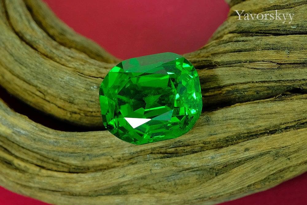 Tsavorite 4.25 cts - Yavorskyy