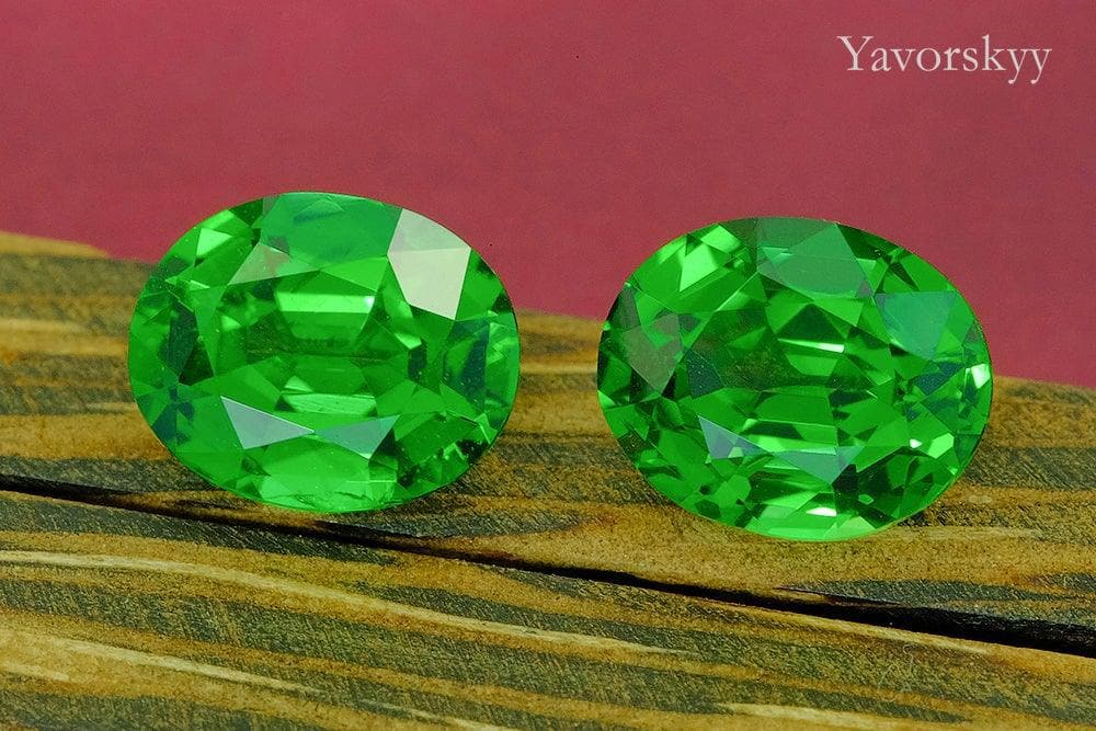 Tsavorite 4.98 cts / 2 pcs - Yavorskyy