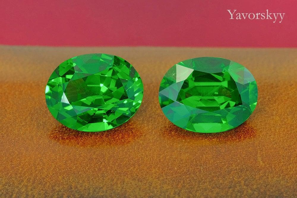 Tsavorite 6.23 cts / 2 pcs - Yavorskyy
