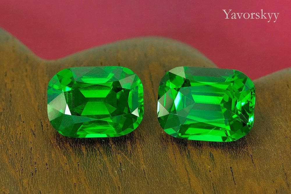 Tsavorite 7.50 cts / 2 pcs - Yavorskyy