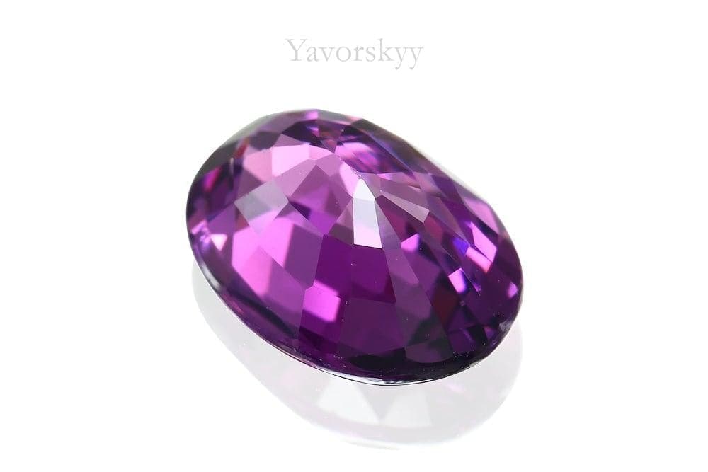 1.62 carats umbalite garnet oval cut bottom view photo