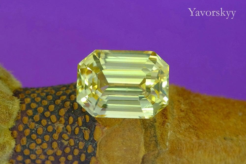 Yellow Sapphire No Heat 6.13 cts - Yavorskyy