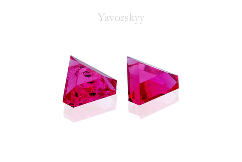 Pinkish-Red Spinel 0.19 ct / 2 pcs