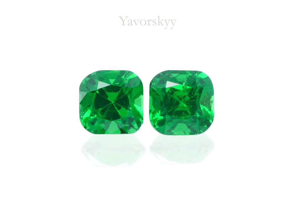 Tsavorite 0.19 ct / 2 pcs