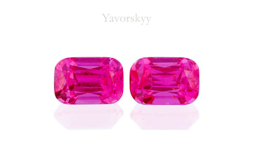 Pinkish-red Spinel 0.33 ct / 2 pcs