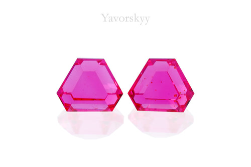 Pinkish-red Spinel 0.37 ct / 2 pcs