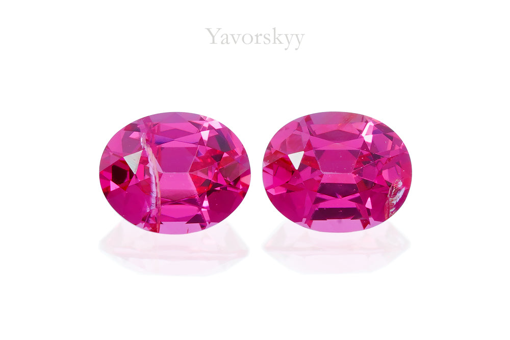 Red Spinel 0.41 ct / 2 pcs