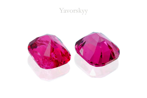 Red Spinel 0.41 ct / 2 pcs