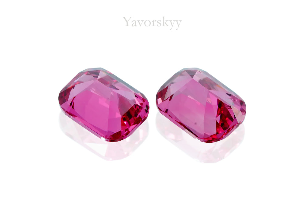 Red Spinel 0.57 ct / 2 pcs