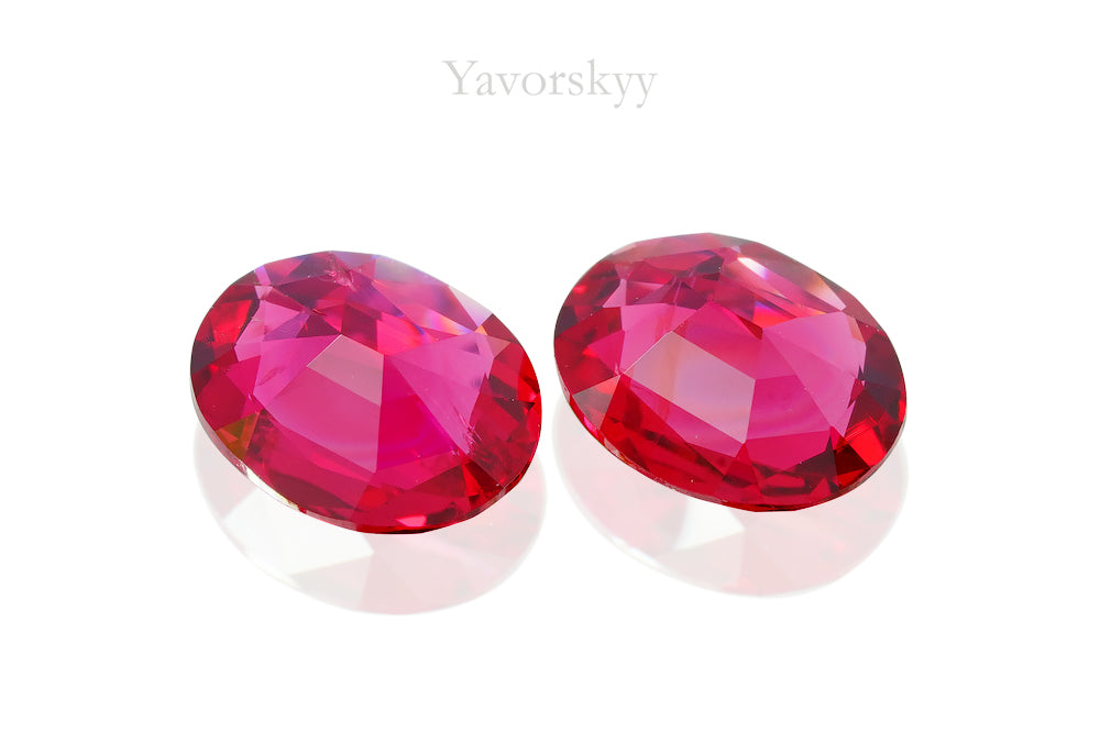 Red Spinel 0.62 ct / 2 pcs