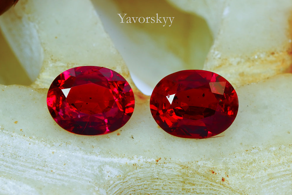 A matched pair of rubies  0.71 ct front view picture
