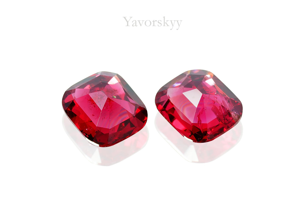 Red Spinel 0.76 ct / 2 pcs