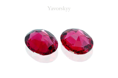 Red Spinel 0.77 ct / 2 pcs