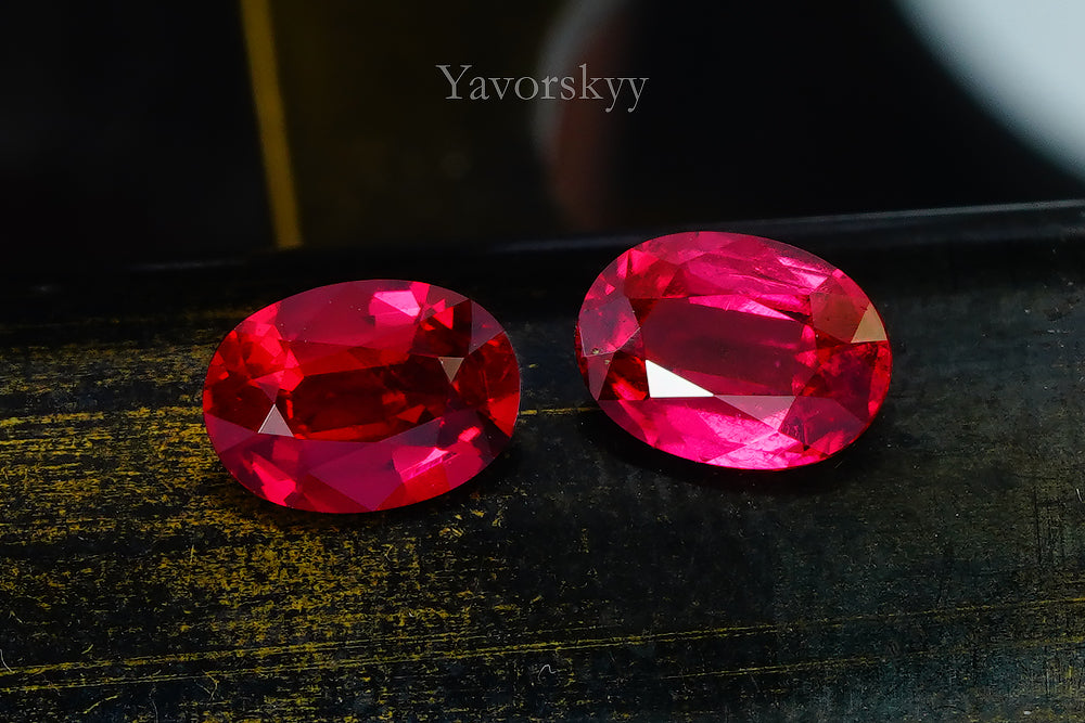 A matched pair of rubies oval 0.85 ct front view picture
