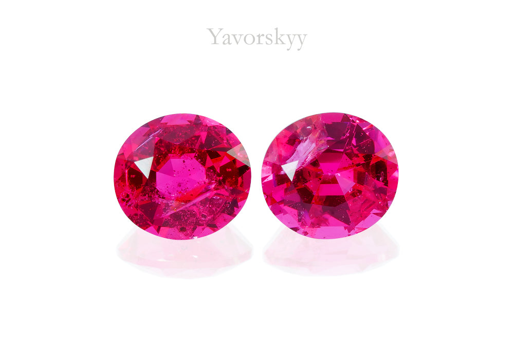 Red Spinel 0.86 ct / 2 pcs