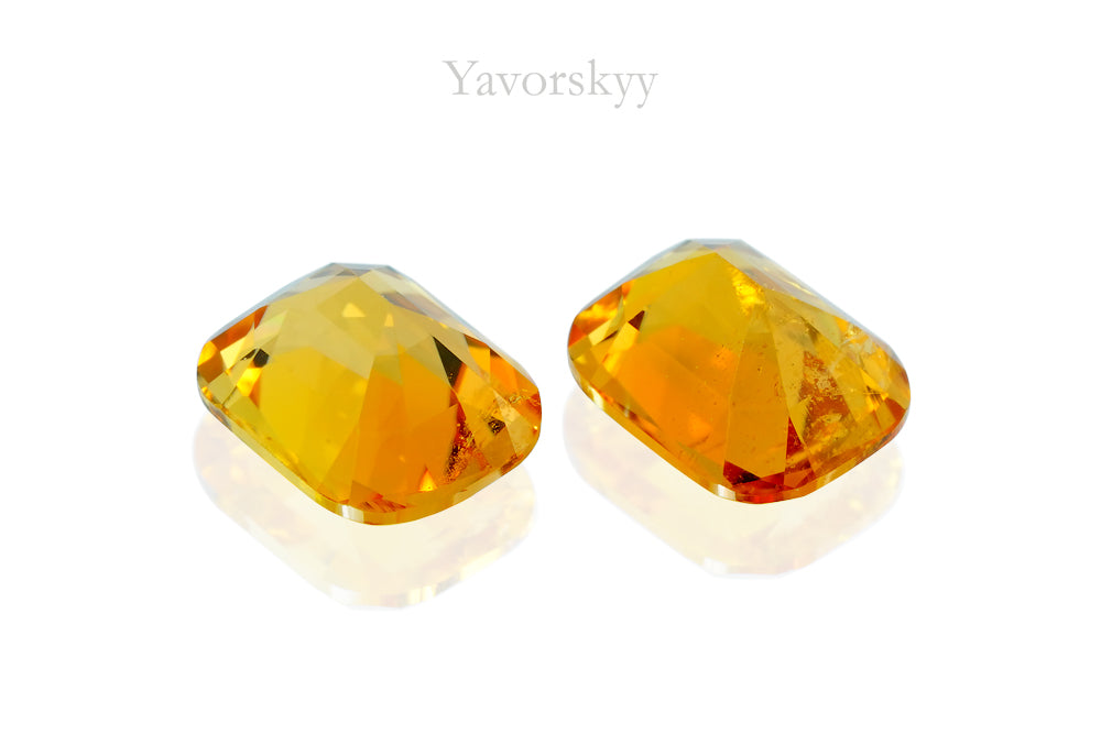 Clinohumite 0.89 ct / 2 pcs