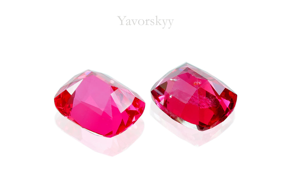 Red Spinel 1.05 cts / 2 pcs