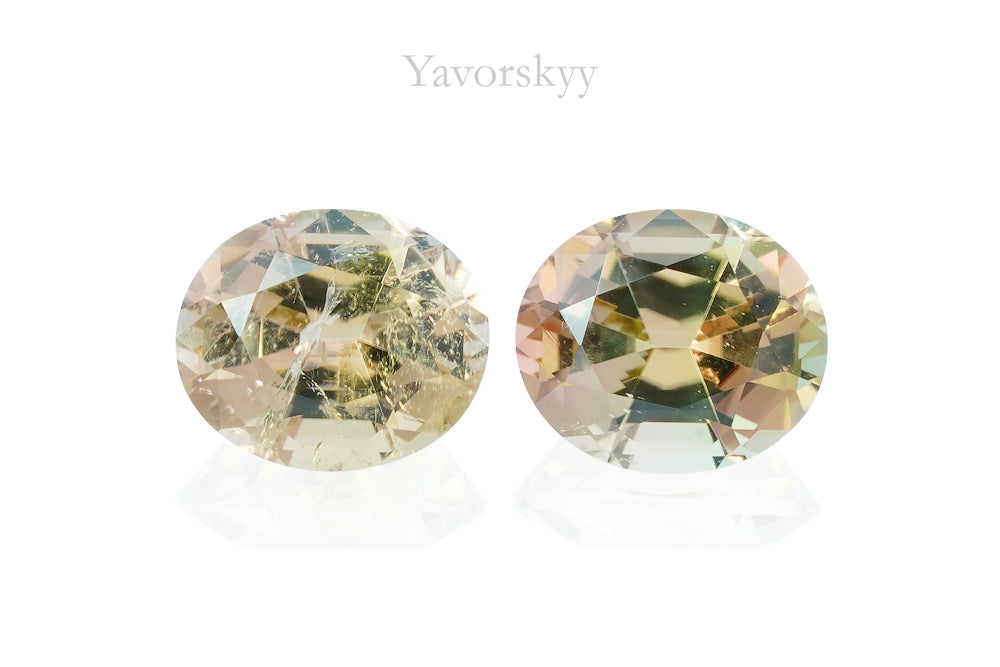 Top view photo of oval Tourmaline 1.18carats pair 