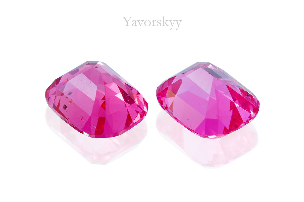 Neon Pink Spinel 1.35 ct / 2 pcs